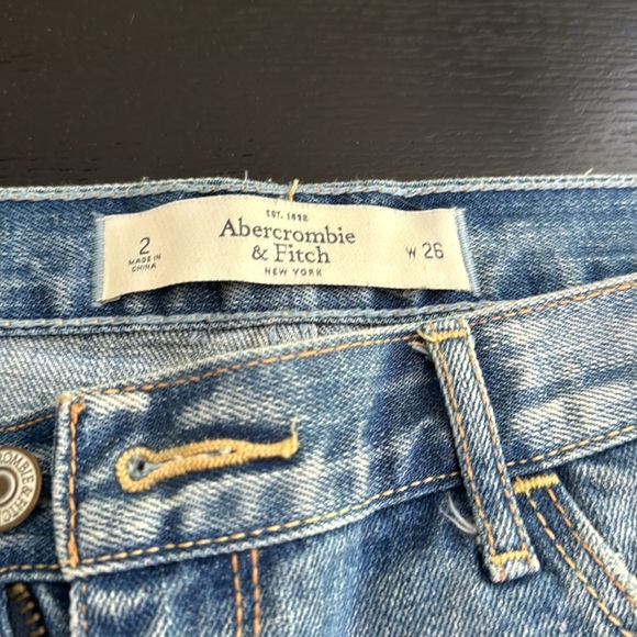Abercrombie &Fitch jeans short - Picture 2 of 3